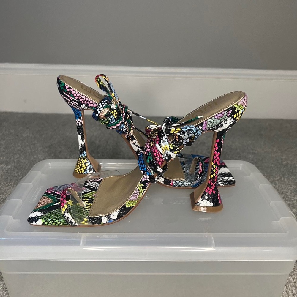 Snake Pront Lace Up Heels